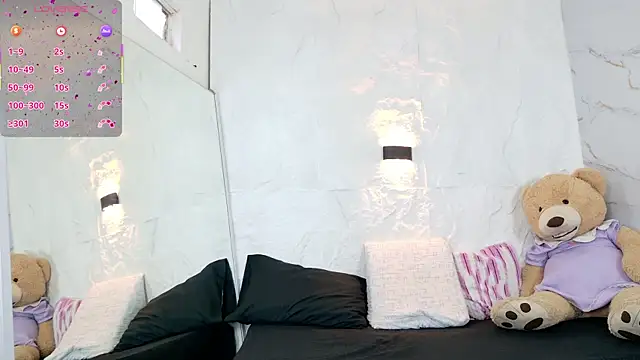 zorravioletta1 online show from December 17, 11:47 am