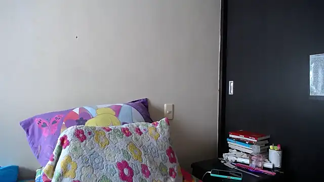 KAROLCANDY online show from April 11, 12:42 pm