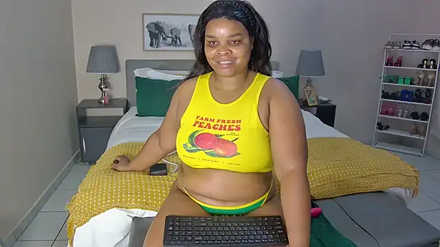 NaughtyKelly28 online show from June 15, 7:25 pm