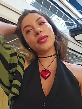 Karen San Miguel online show from February 12, 8:32 pm