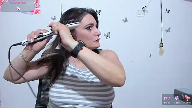 Amie Adams82  online show from June 30, 3:33 pm