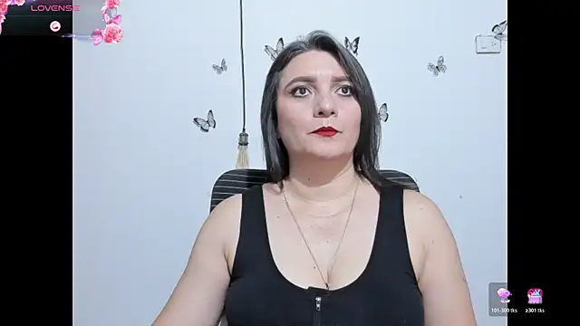 Amie Adams82  online show from July 6, 2:11 pm
