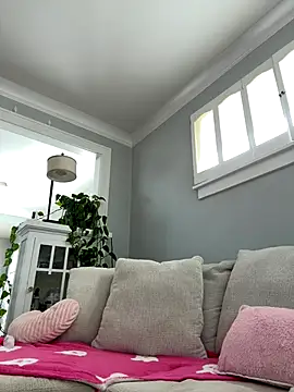 LoveShae  online show from October 24, 6:37 pm