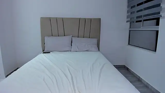 Natasha-28 online show from February 11, 3:30 am