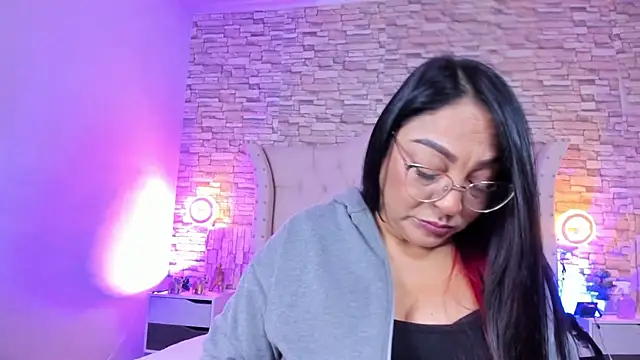 Gina Myers online show from March 10, 12:42 pm