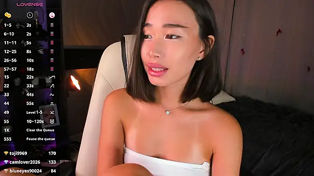 sensualily online show from April 15, 7:58 pm