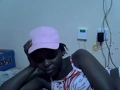 Snapshot of creamypussyy21 chatting on September 29, 9:53 pm creamypussyy21 online show from September 29, 9:53 pm