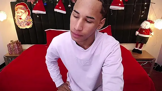 soft attraction online show from December 4, 8:20 pm