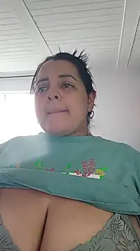 mia donatto369 online show from August 4, 8:59 pm
