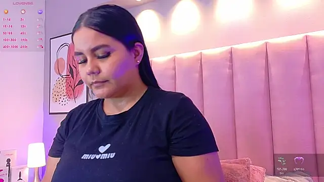 KeilyRoss online show from October 28, 8:03 pm