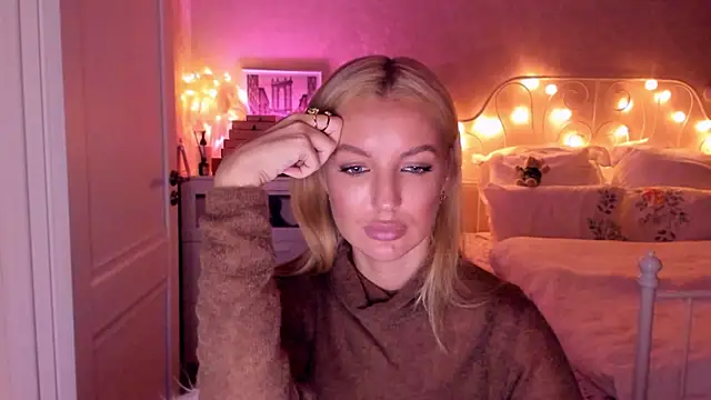 aestetick online show from November 6, 12:33 pm