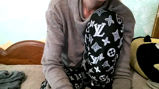 DennisXCaroll online show from October 19, 7:32 am