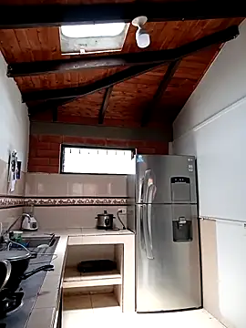 SamaraJay1 online show from April 18, 4:09 pm