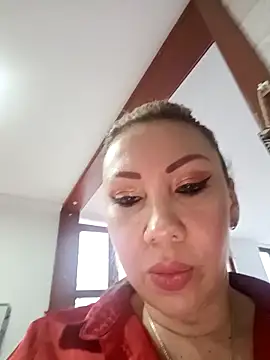 coral smitth online show from January 6, 8:23 pm