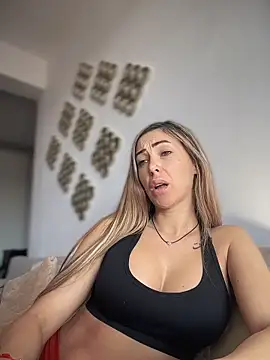 RaquelleDevon online show from March 10, 7:12 am