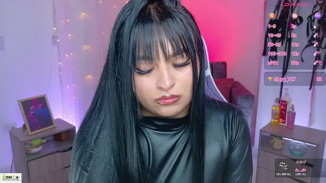 Miss scarllet  online show from July 28, 3:21 pm