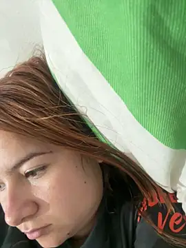 Mia foxx  online show from December 23, 12:25 am