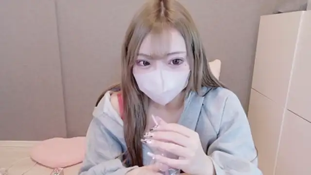  chanMOMO  online show from February 16, 3:34 pm