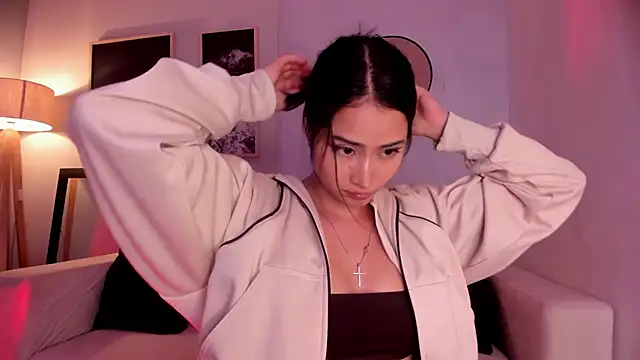 lara madisson online show from March 2, 4:45 am