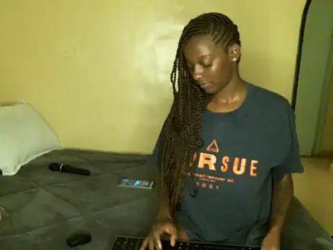 Sharmybabe online show from April 12, 11:46 am