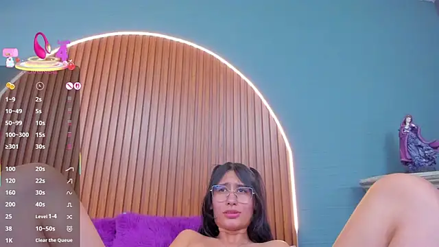 NayeCloud online show from February 4, 6:49 am