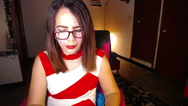 danielle rose 1 online show from February 21, 5:13 pm