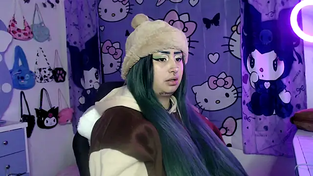 lussyevans24 online show from September 25, 4:44 am