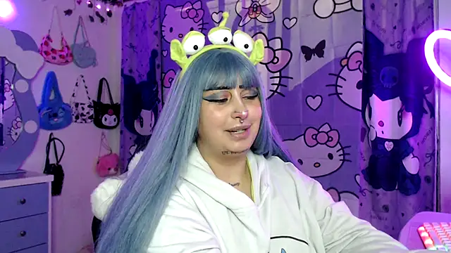 lussyevans24 online show from October 22, 8:19 am