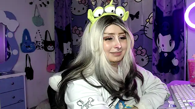 lussyevans24 online show from November 24, 8:05 am