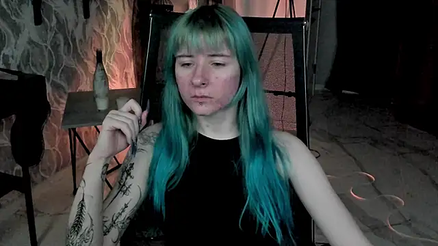 Snapshot of LexiWenford chatting on October 13, 2:36 am LexiWenford online show from October 13, 2:36 am