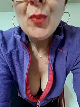 Viola8p online show from March 23, 4:35 pm