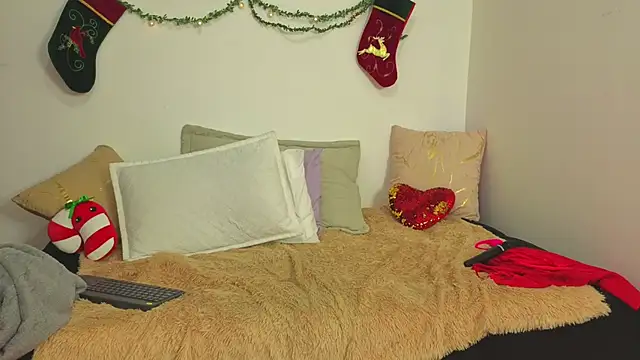 Natasha Kinski online show from November 1, 10:58 pm