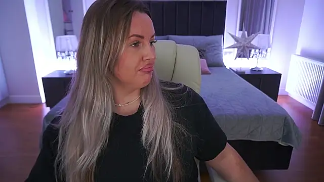 KiraCandyS online show from March 29, 7:46 pm