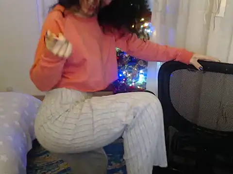 Emmatoo online show from December 17, 3:05 pm