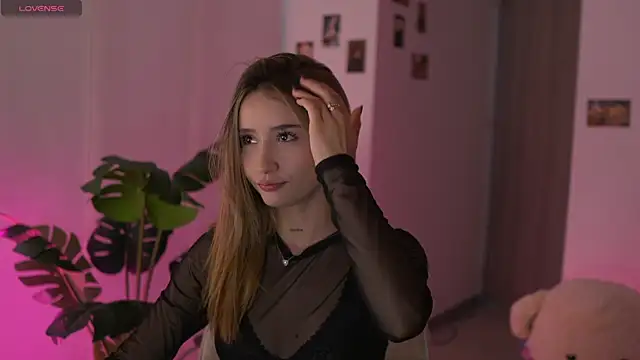 Angeeel  online show from April 29, 3:37 pm