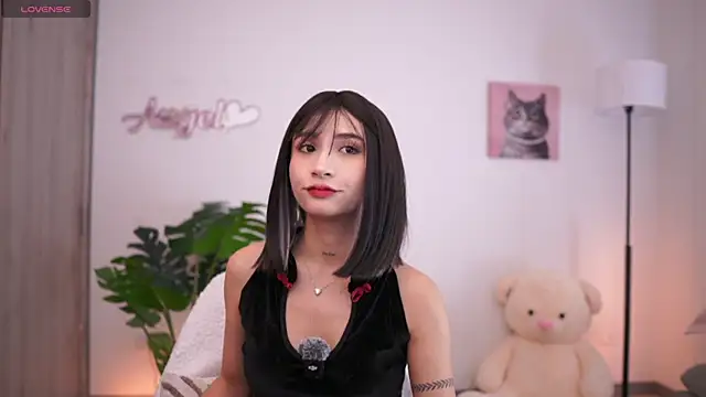Snapshot of Angeeel_ chatting on October 16, 5:48 pm Angeeel online show from October 16, 5:48 pm