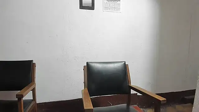 tetasgrandes karol online show from April 20, 6:55 pm