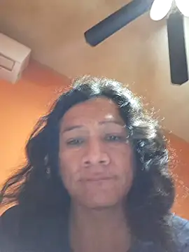 miicheele32 online show from December 5, 8:03 am