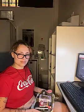 Hawitxui online show from November 8, 6:57 pm