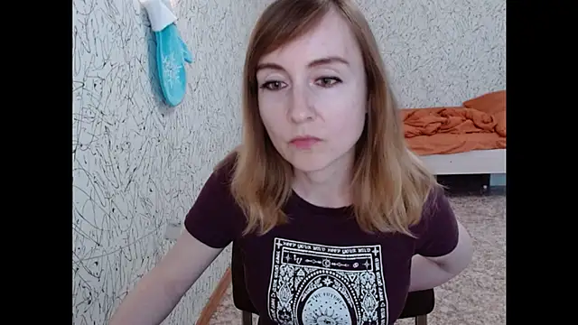 Athena Richards online show from July 14, 4:33 pm
