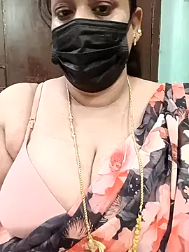 ashikaa r online show from February 3, 7:40 pm