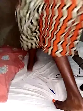 pretty prickle online show from September 19, 8:02 am