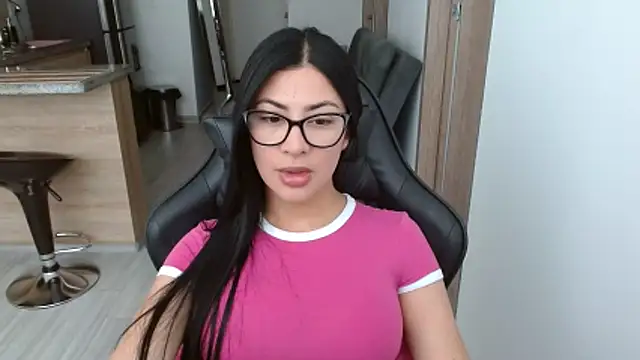 Charlotte cute18 online show from March 9, 5:49 pm