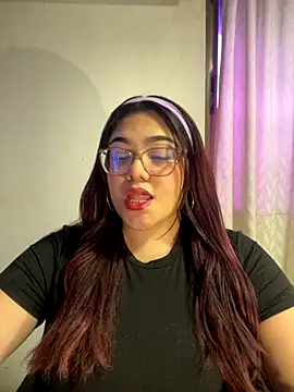 Snapshot of KathyGonzalez chatting on September 15, 5:20 pm KathyGonzalez online show from September 15, 5:20 pm