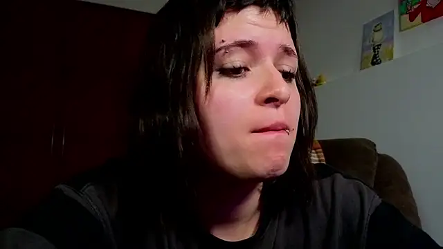 NEXT DOOR GIRL  online show from April 10, 10:38 pm