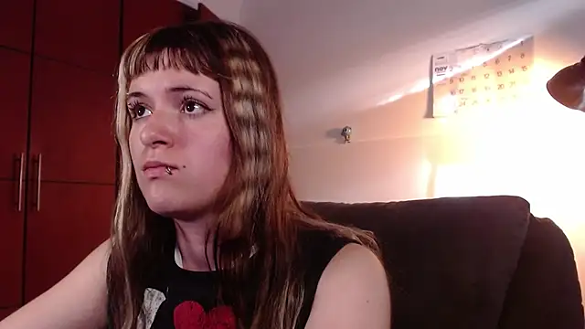 NEXT DOOR GIRL  online show from November 10, 9:43 pm