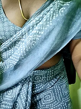 Snapshot of tamil_subha69 chatting on September 25, 4:00 am tamil subha69 online show from September 25, 4:00 am