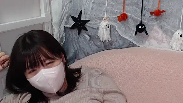 mei hosina online show from October 25, 4:25 pm