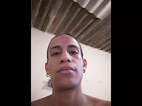 AlexaWarner online show from December 3, 7:16 pm