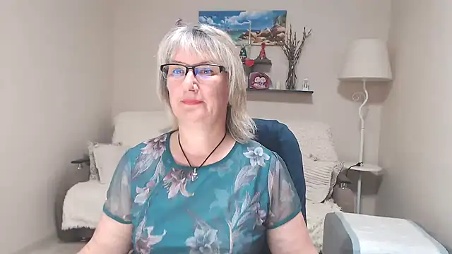 FleurMays online show from July 14, 9:24 am